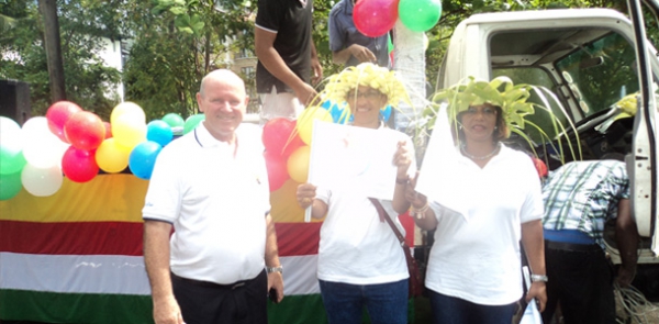 National Theme Steering Committee Participates in the Carnival de Victoria